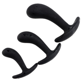 Displaying an image of Flared Base Butt Plug Men Silicone Anal Training Kit 3pcs trio in different sizes for gradual stretching and stimulation.