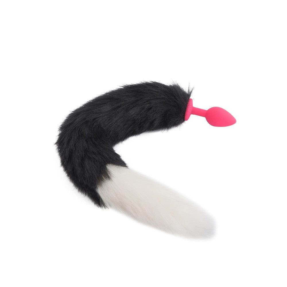 This image of 18 Black With White Fox Tail Plug Silicone highlights the safety and comfort of the high-quality silicone material, perfect for wild exploration.