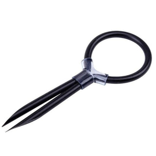 Premium-grade silicone black lasso ring for comfortable wear.