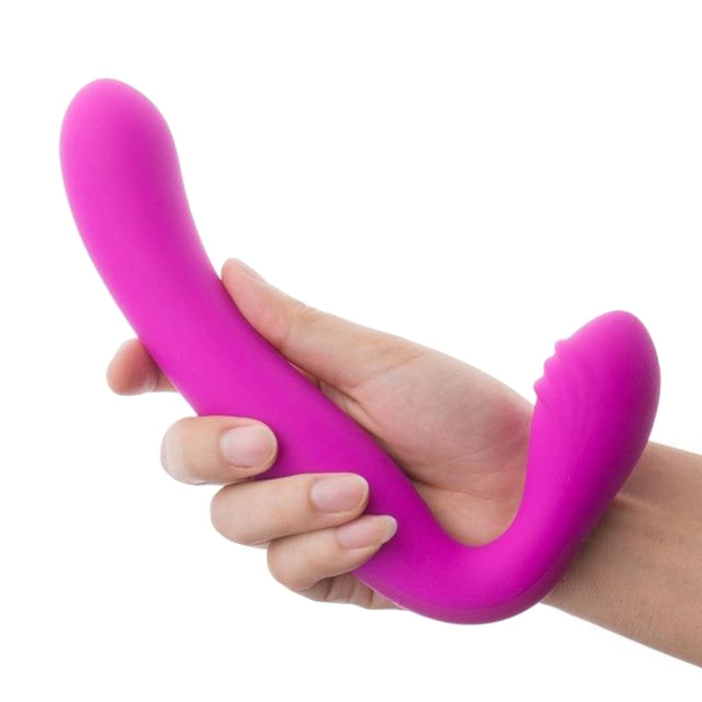Close-up of the silicone material of the Rechargeable L-Shaped Pegging Strapless Dildo for a velvety touch.