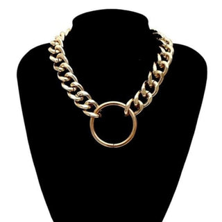 An elegant O-ring centerpiece on Submissive Day Wear Jewelry Necklace Chain Choker.