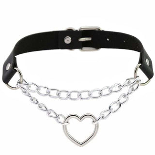 Heart in Chains Choker Woman Submissive Necklace in gray color for bondage games
