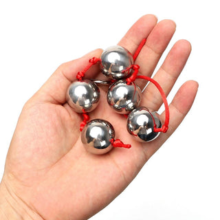 An image displaying the high-quality stainless steel material of the anal beads for comfort and safety.