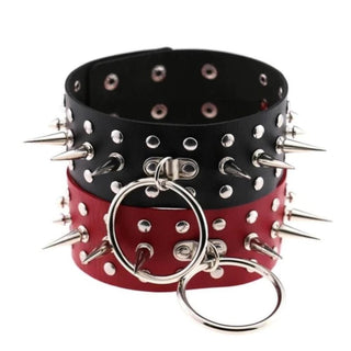 Presenting an image of Spiked Multi-Color Collar in black color