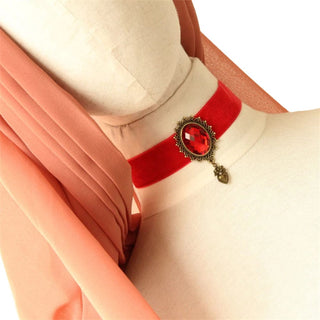 Soft and comfortable red flannelette collar with bronze zinc alloy details