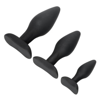 In the photograph, you can see an image of high-quality silicone butt plugs in black color for comfort and safety during use.