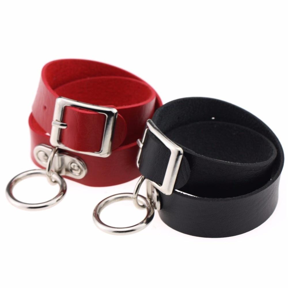 You are looking at an image of a durable collar made of high-quality PU Leather